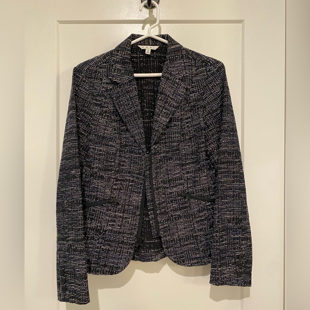 CAbi Multi Texture Tweed Blazer in Black/White/Navy, size 10